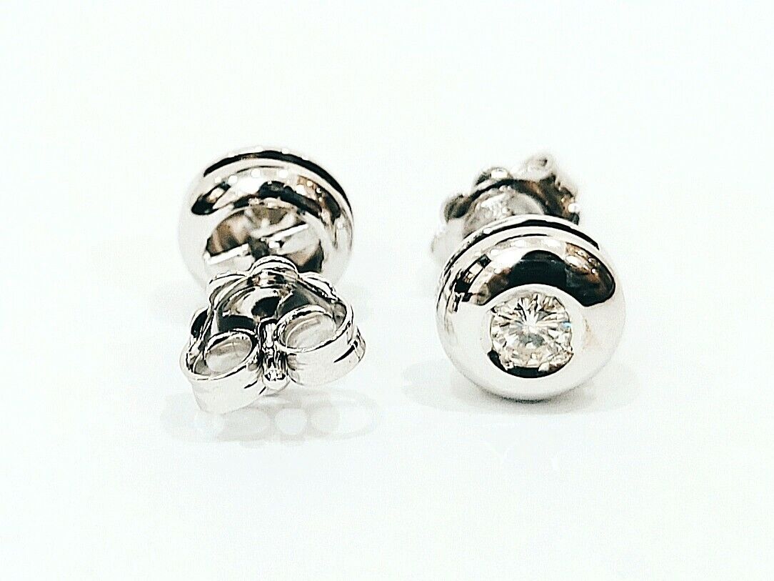 Orecchini punto luce a cipollina con Diamanti 0,20 ct in Oro Bianco 18 kt (750)