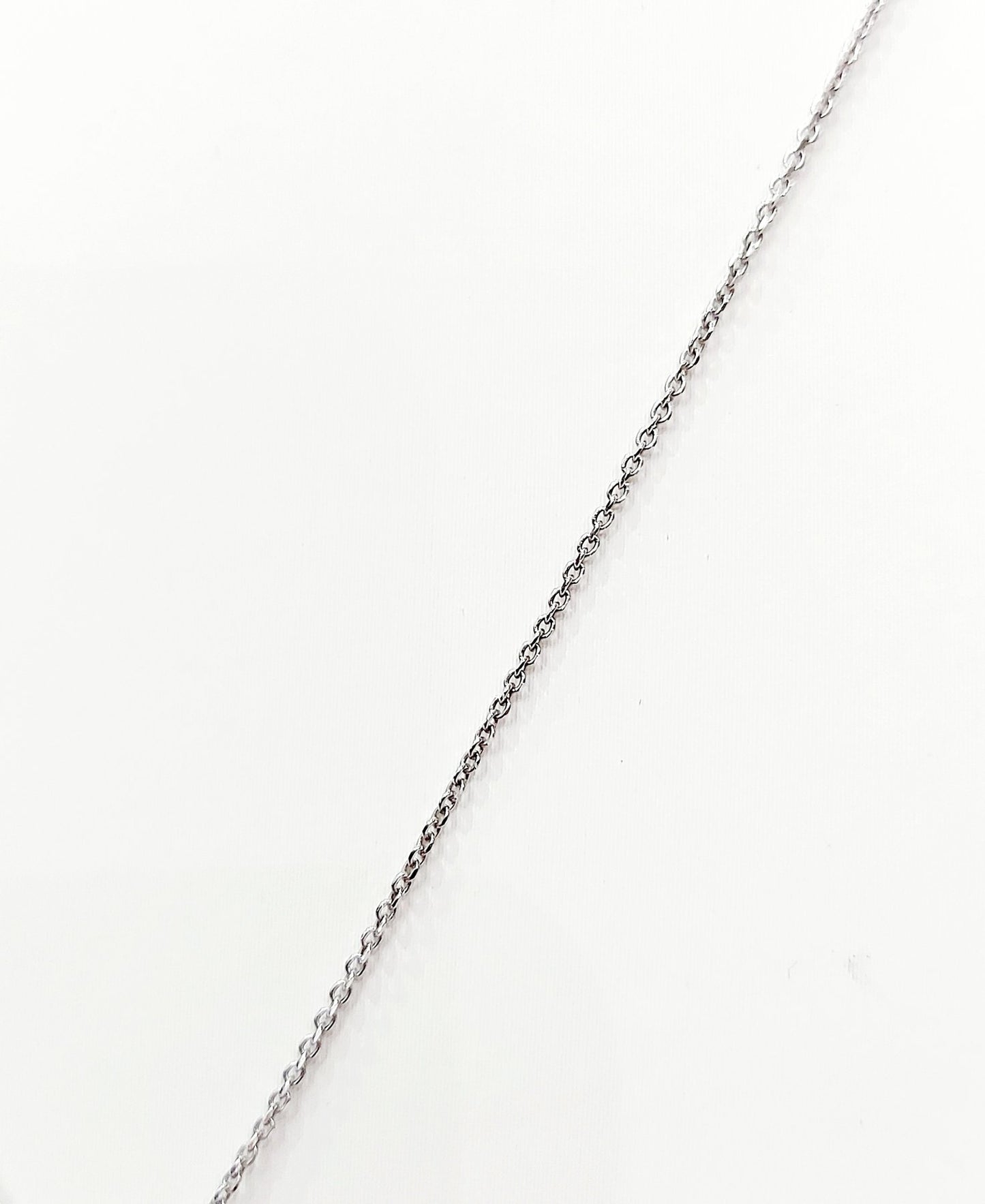 Collana e pendente croce con Diamanti ct 0,35 e Zaffiri blu ct 0,16 in Oro Bianco 18 kt (750)