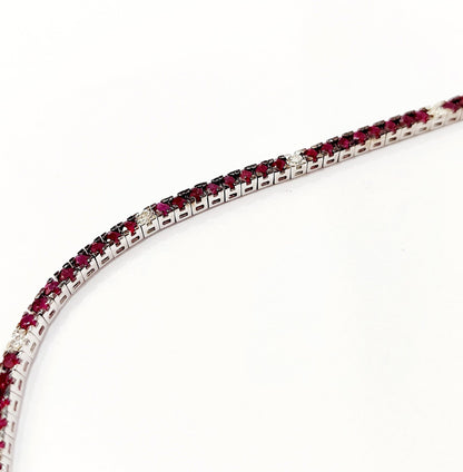 Collana modello tennis con Diamanti ct 0,55 e Rubini ct 7,36 in Oro Bianco 18 kt (750)