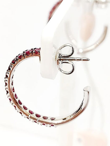 Orecchini a semicerchio in Oro Bianco Crieri Poesia con Rubini 1,40 ct 18 kt (750)