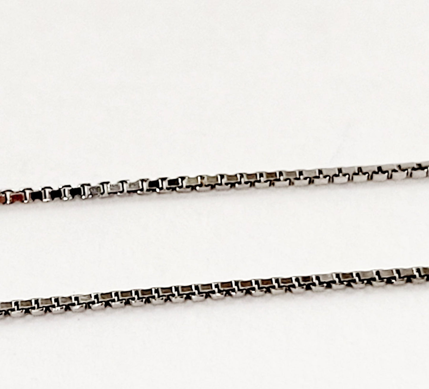 Collana e pendente punto luce a cipollina in Oro Bianco con Diamante 0,25 ct 18 kt (750)