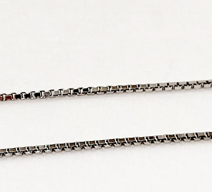 Collana e pendente punto luce a cipollina in Oro Bianco con Diamante 0,25 ct 18 kt (750)