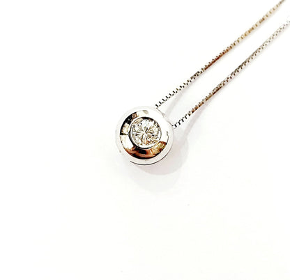 Collana e pendente punto luce a cipollina in Oro Bianco con Diamante 0,15 ct 18 kt (750)