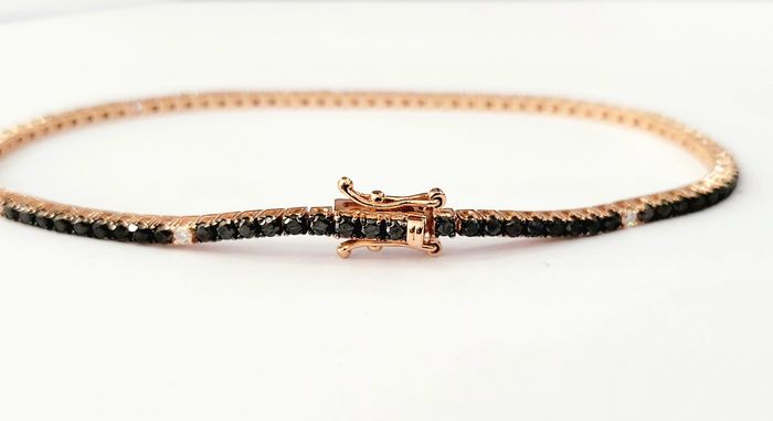 Bracciale Tennis in Oro Rosa con Diamanti Fancy Black 3,40 ct e Bianchi 0,45 ct 18 kt (750)