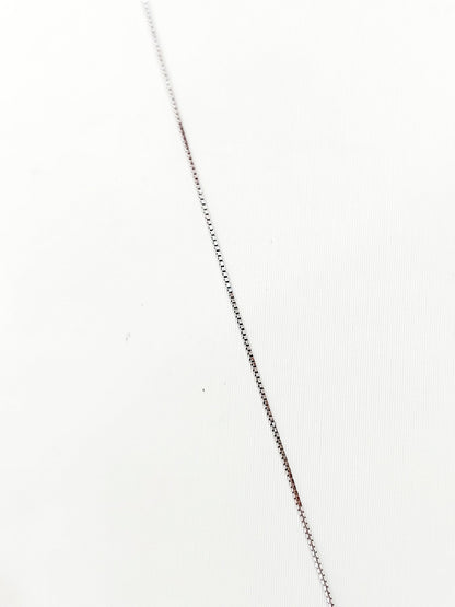 Collana e pendente punto luce a cipollina in Oro Bianco con Diamante 0,15 ct 18 kt (750)