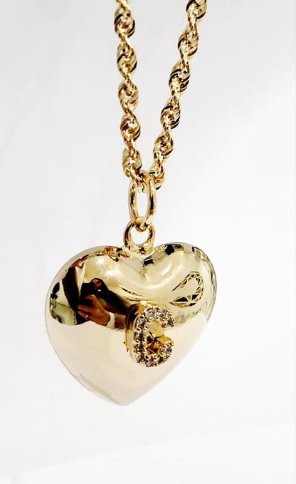 Collana cuore bombato in oro 18 kt con lettera personalizzata in diamanti ct 0,14
