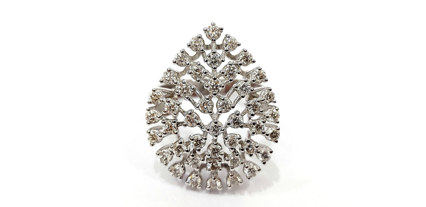 Anello a Goccia Astralia in Oro Bianco con Diamanti ct 1,54 certificazione gemmologica AIG MILAN 18 kt (750)