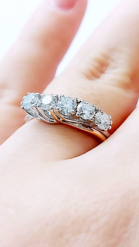 Anello Astralia riviera a 5 diamanti 1,35 ct in Oro Rosa e Oro Bianco 18 kt (750)