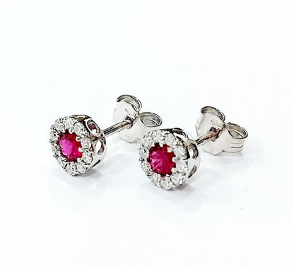 Orecchini con Rubini 0,70 ct e Diamanti 0,50 ct in Oro Bianco 18 Kt (750)