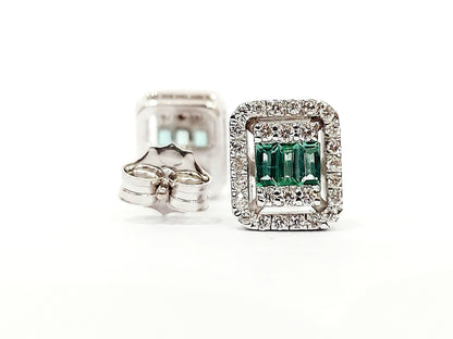 Orecchini a fantasia Astralia con Diamanti 0,56 ct e Smeraldi Baguette 0,36 ct in Oro Bianco 18 kt (750)