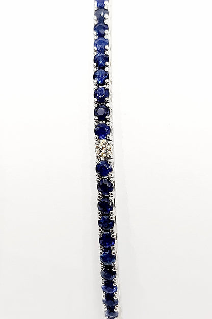 Bracciale Tennis Astralia in Oro Bianco con Zaffiri blu 4,00 ct e Diamanti 0,24 ct 18 kt (750)