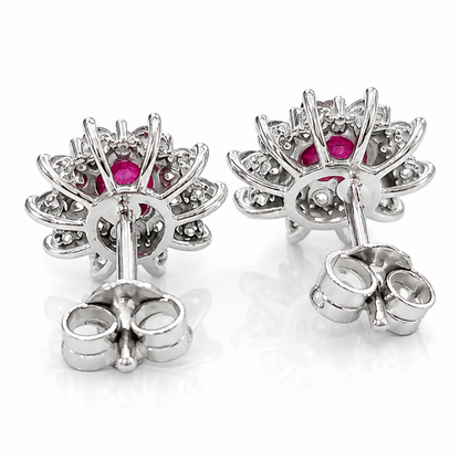 Orecchini con diamanti ct 0,30 e rubini ovali ct 0.35 in oro bianco 18kt (750)