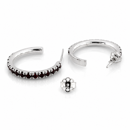 Orecchini semicerchio con rubini ct 2,40 in oro bianco 18kt (750)