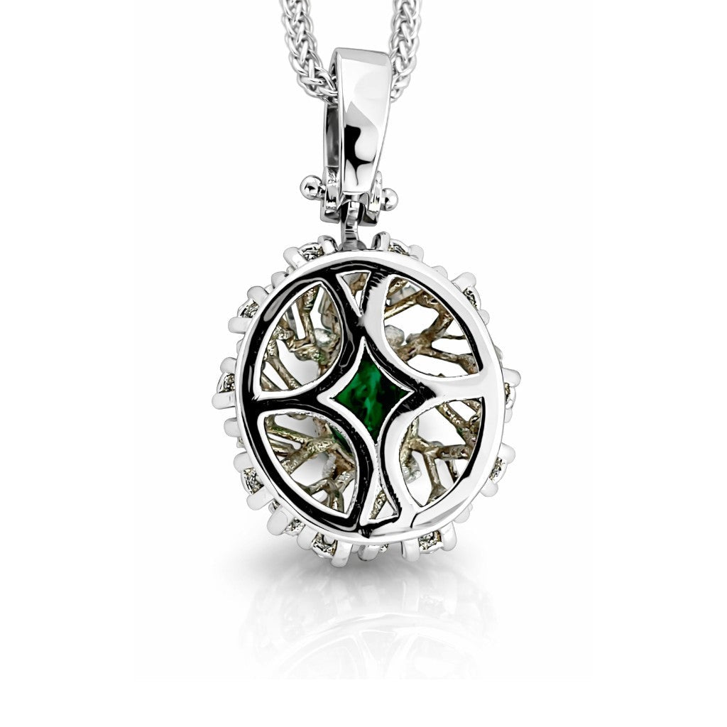 Collana con pendente ovale con Diamanti 0,45 ct Smeraldo 0,63 ct in oro bianco 18kt (750)