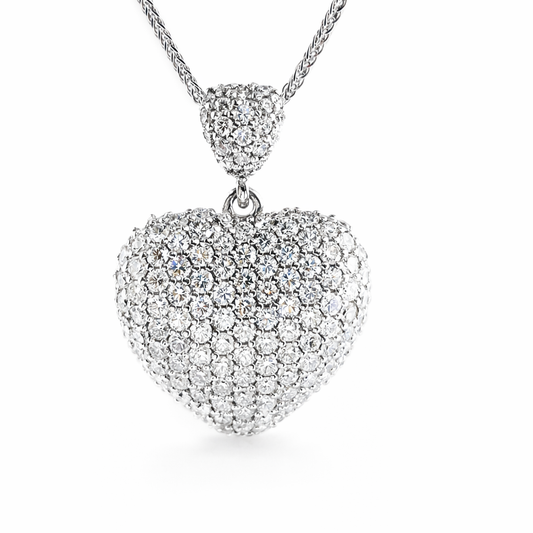Collana con pendente a cuore bombato impreziosita da diamanti bianchi ct 1,85 in oro bianco 18kt (750)