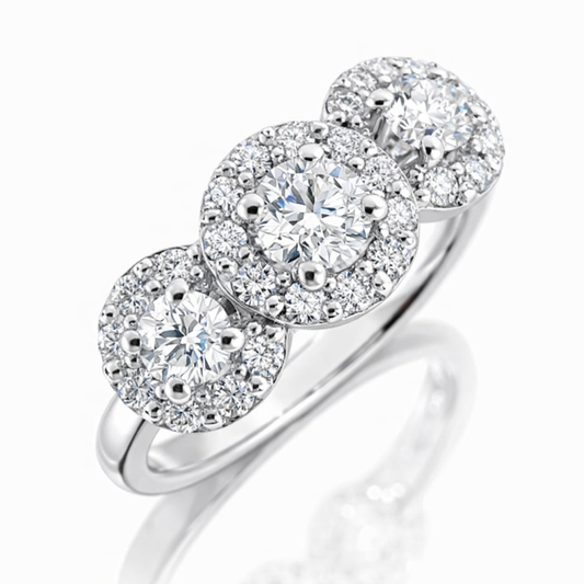 Anello trilogy con pavé di diamanti da 0,71 ct in oro bianco 18 kt (750) certificato HRD Antwerp