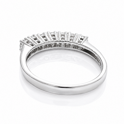 Anello veretta con 7 diamanti ct 0,56 ct in oro bianco 18kt (750)