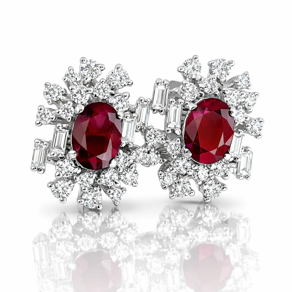 Orecchini bottone con Rubini ct 2,00 e Diamanti ct 1,40 in oro bianco 18kt (750) certificato GEM-TECH