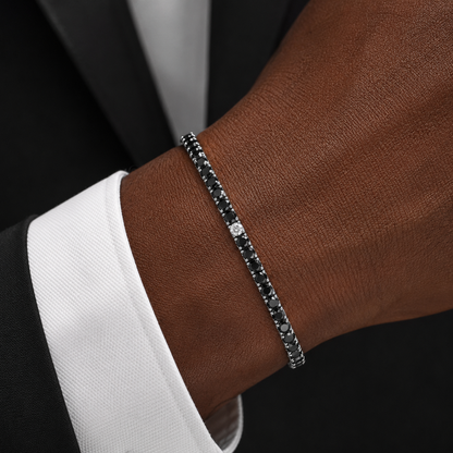 Bracciale Tennis diamanti neri ct 4,50 e diamanti bianchi ct 0,50 in oro bianco 18kt (750)