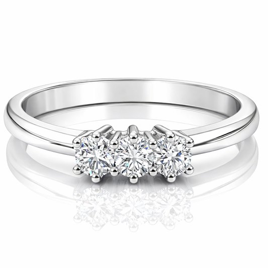 Anello modello trilogy con diamanti ct 0,24 in oro bianco 18kt (750)