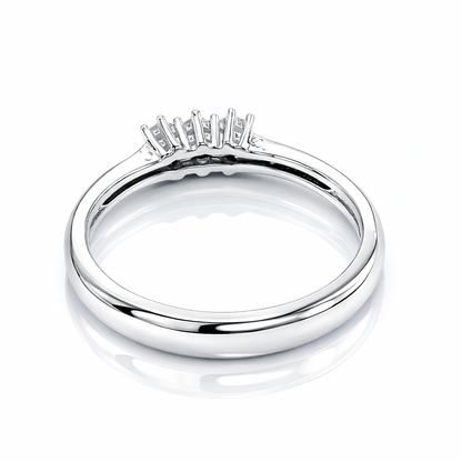 Anello modello trilogy con diamanti ct 0,24 in oro bianco 18kt (750)