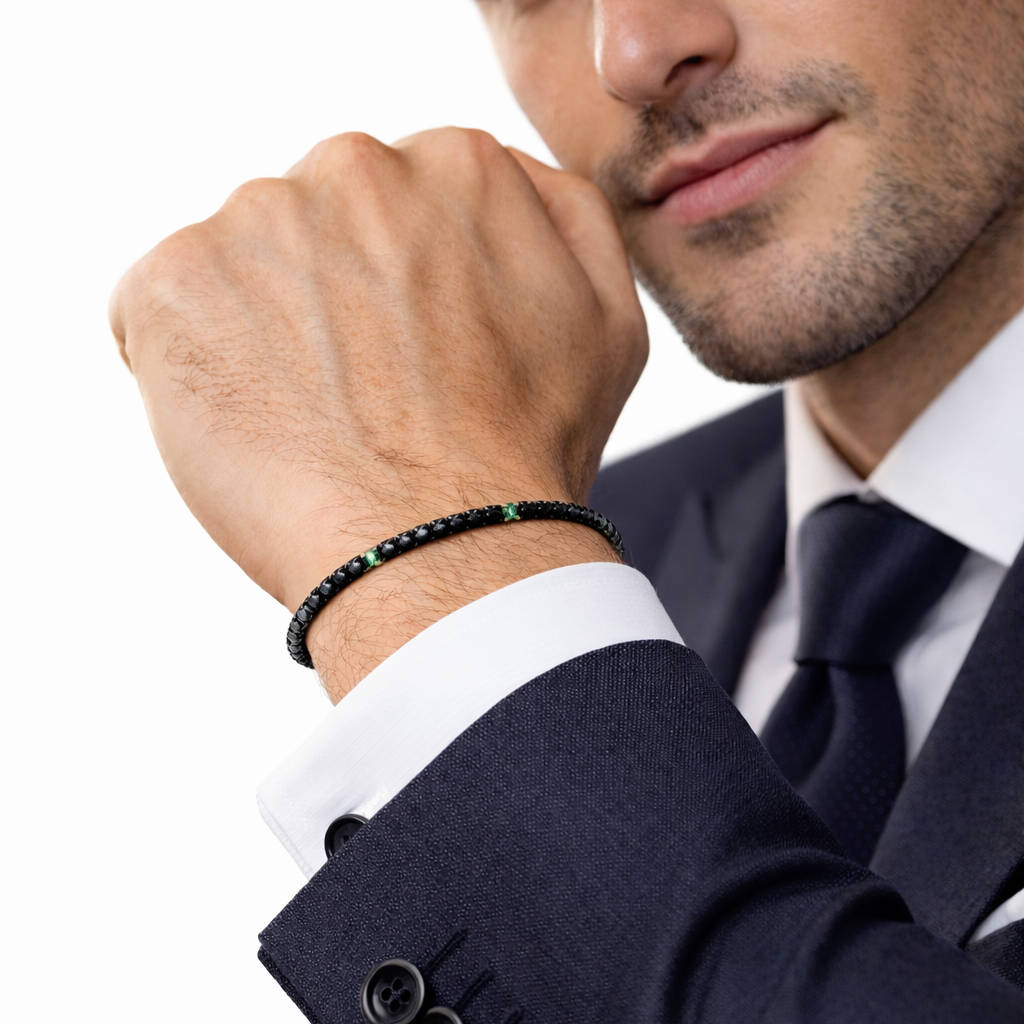 Bracciale Tennis Astralia con Smeraldi 0,28 ct e Diamanti neri 2,17 ct in oro bianco 18kt (750)