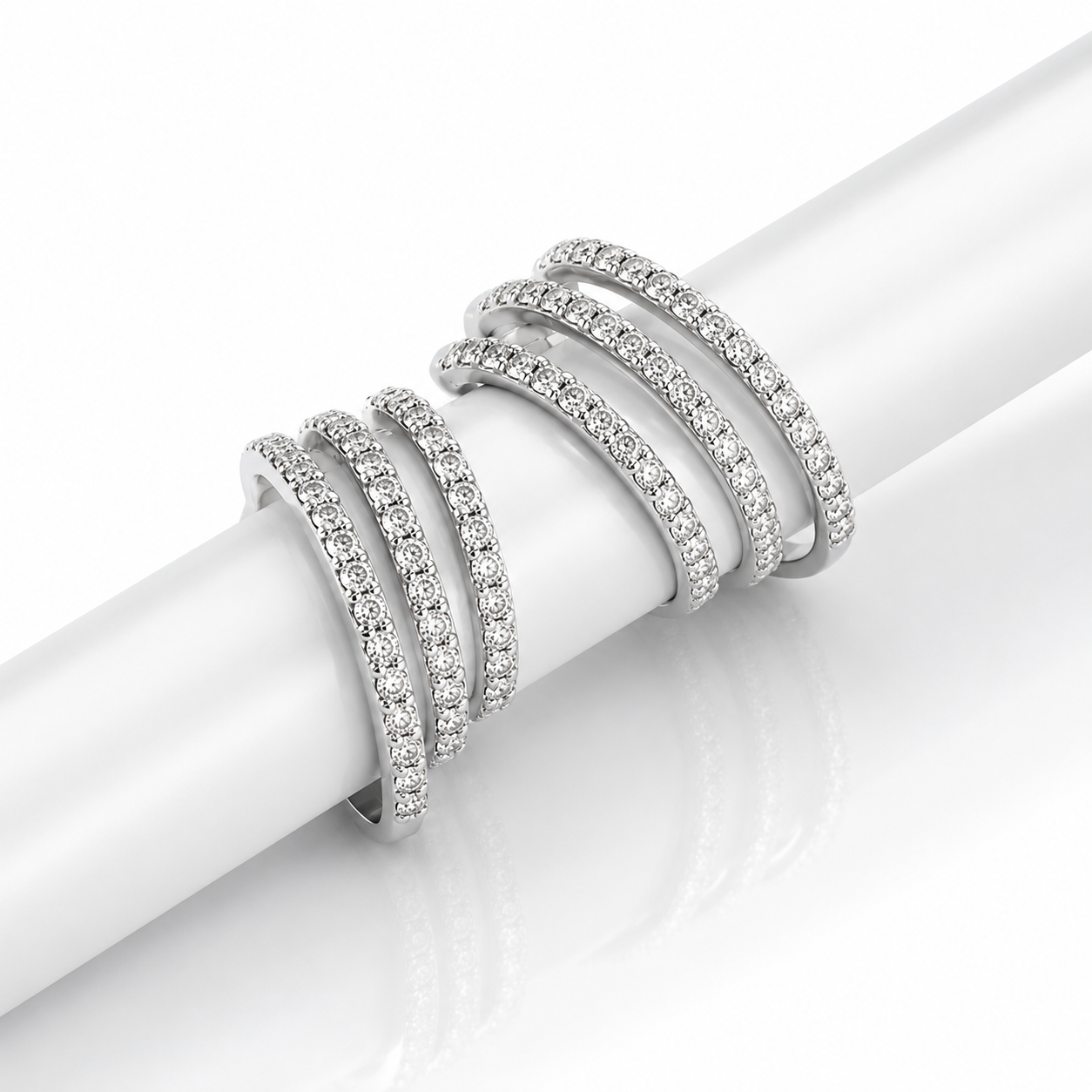 Orecchini cerchio multi fili con diamanti ct 0,70 in oro bianco 18kt (750)