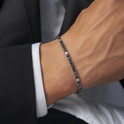 Bracciale Tennis con diamanti neri ct 5,92 e diamanti bianchi ct 0,30 in oro bianco e brunito 18kt (750)