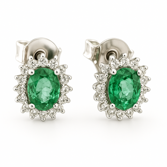 Orecchini con smeraldo ct 0,45 e diamanti ct 0,28  in oro bianco 18kt (750)