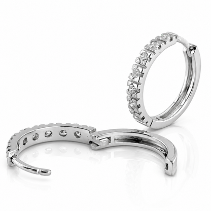 Orecchini a cerchio con diamanti 0,56 ct in oro bianco 18kt (750)