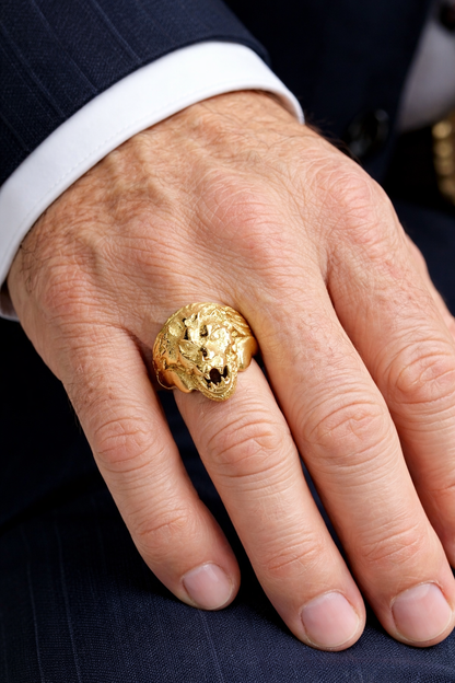 Anello testa di leone in oro giallo 18 kt (750) - 28gr - Oreficeria
