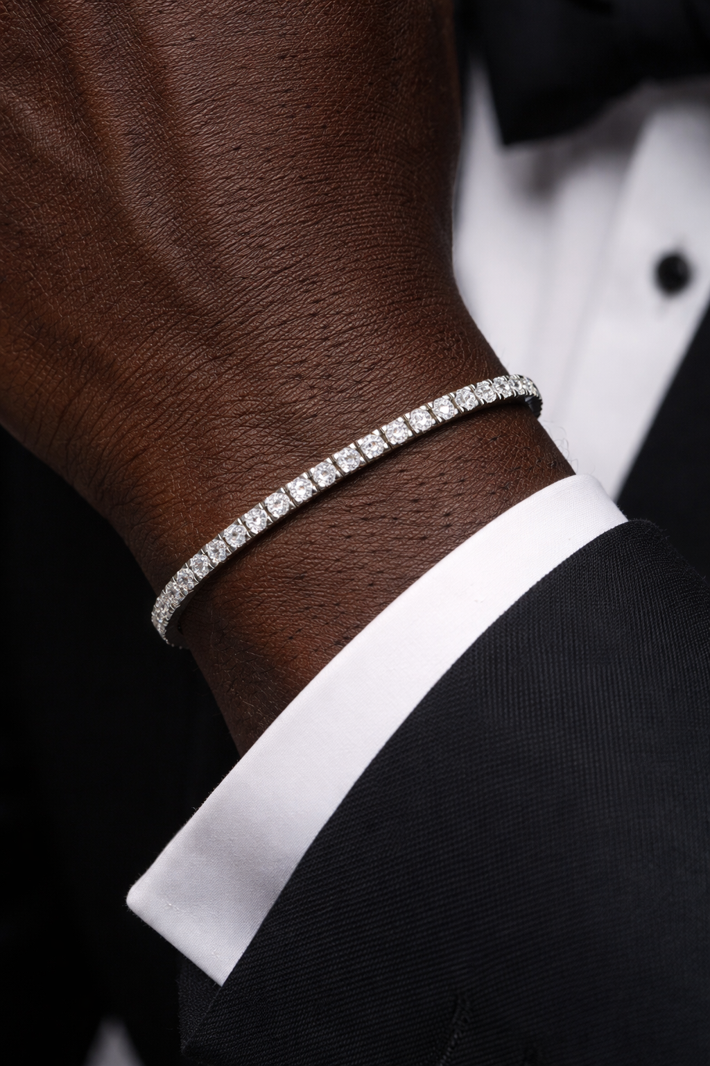 Bracciale tennis con diamanti bianchi Ct 3,10 - 17 cm - in oro bianco 18kt (750)