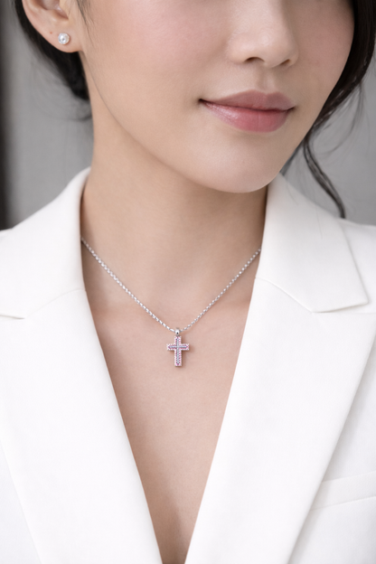 Collana con croce con diamanti bianchi ct 0,10 e Zaffiri Rosa ct 0,58  in oro bianco 18kt (750)