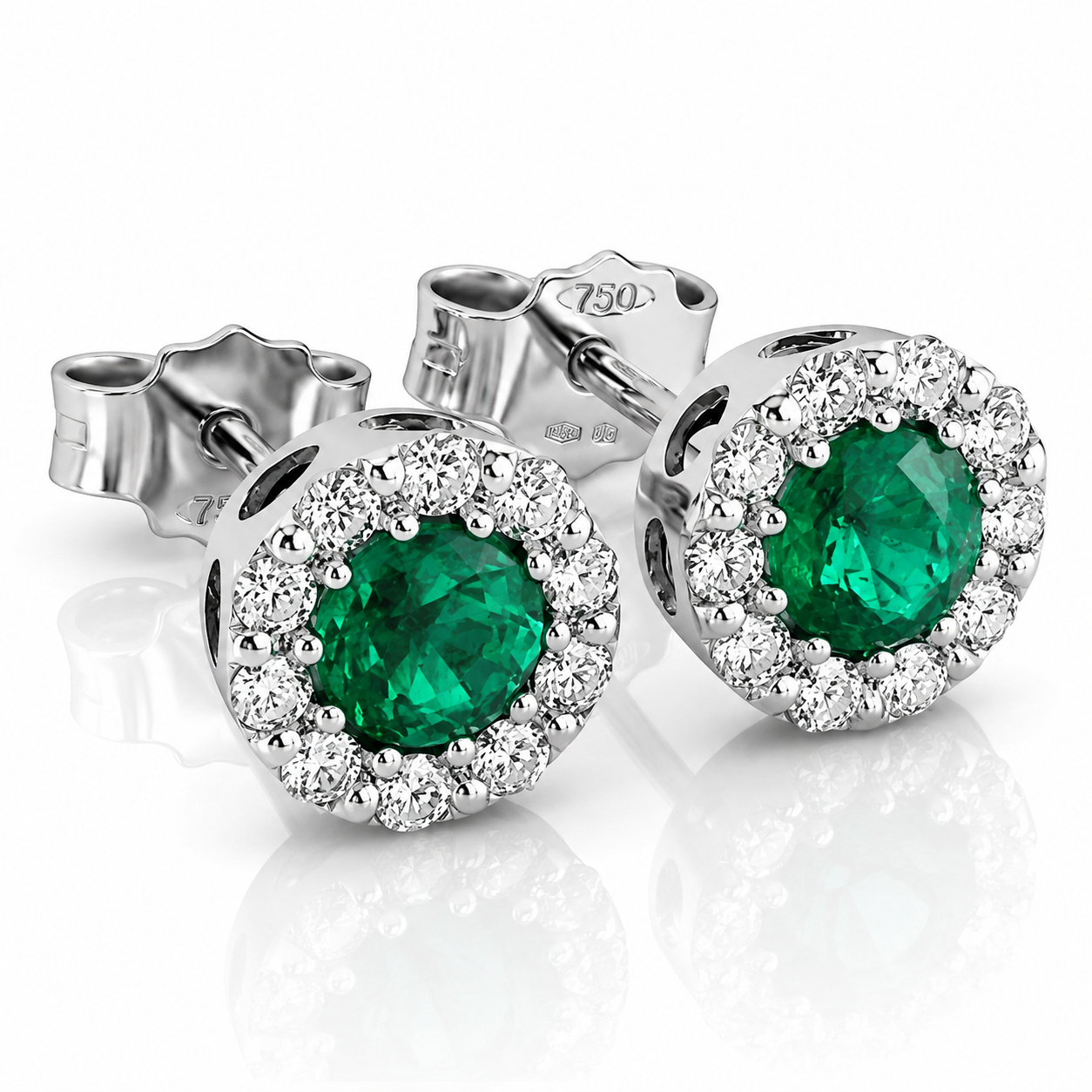 Orecchini con diamanti ct 0.23 e Smeraldi ct 0,55 in oro bianco 18kt (750)