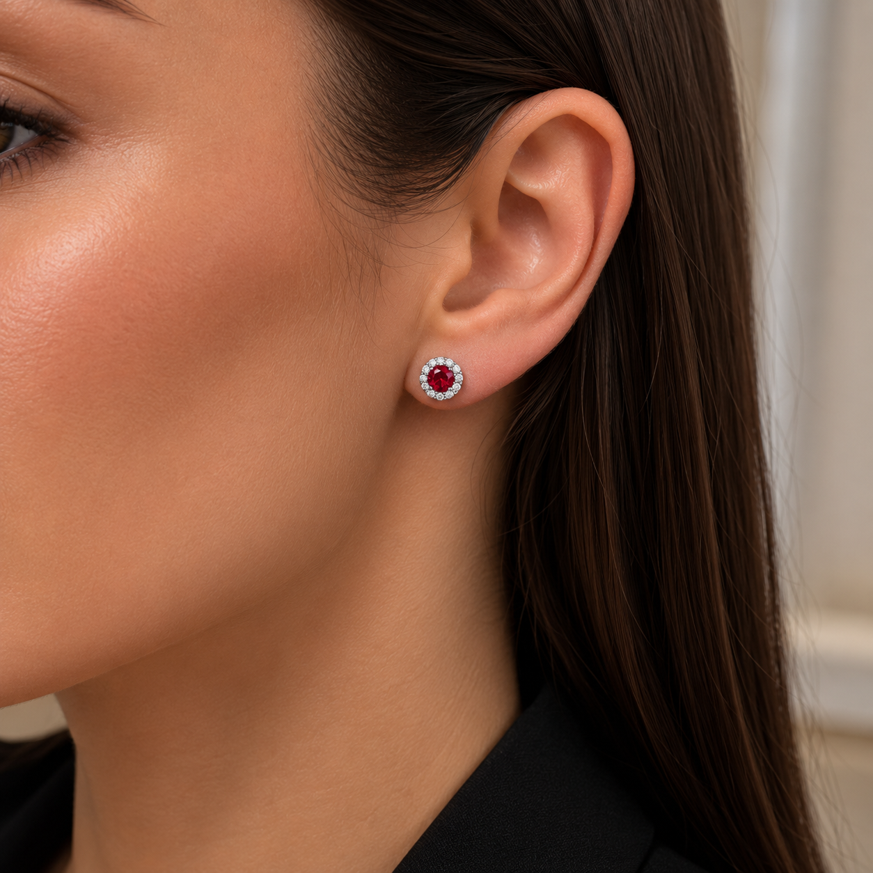 Orecchini con diamanti ct 0.30 e rubini ct 0,60 in oro bianco 18kt (750)