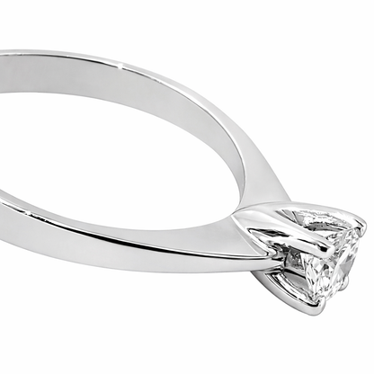 Anello solitario Tiffany 4 griffe con diamante ct 0,30  in oro 18Kt (750) e certificato gemmologico