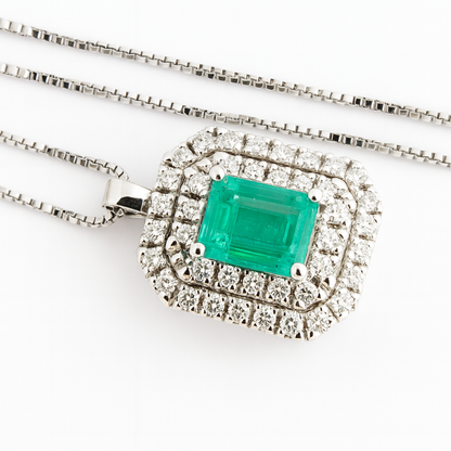 Collana pendente ottagonale in oro bianco 18k con Diamanti 0,40 ct e Smeraldo 0,70 ct