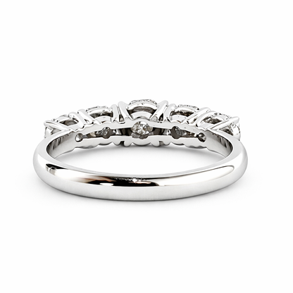Anello veretta magic con diamanti ct 0,45 in oro bianco 18kt (750)