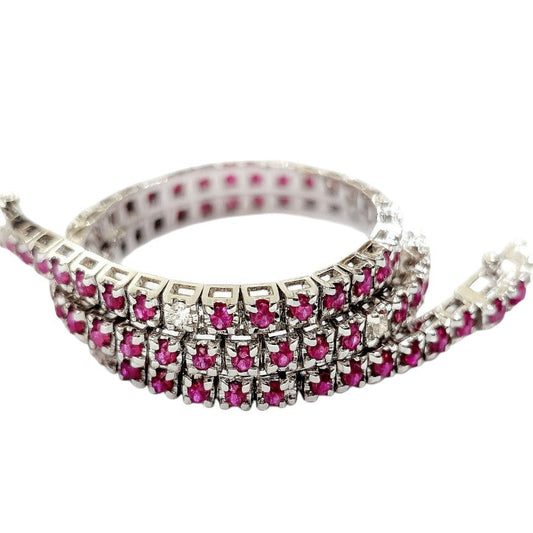 Bracciale tennis piramidale con rubini 1,42 ct e diamanti 0,13 ct in oro bianco 18Kt (750)