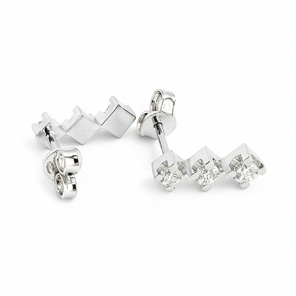 Orecchini Trilogy con diamanti 0,45 ct in oro bianco 18Kt (750)