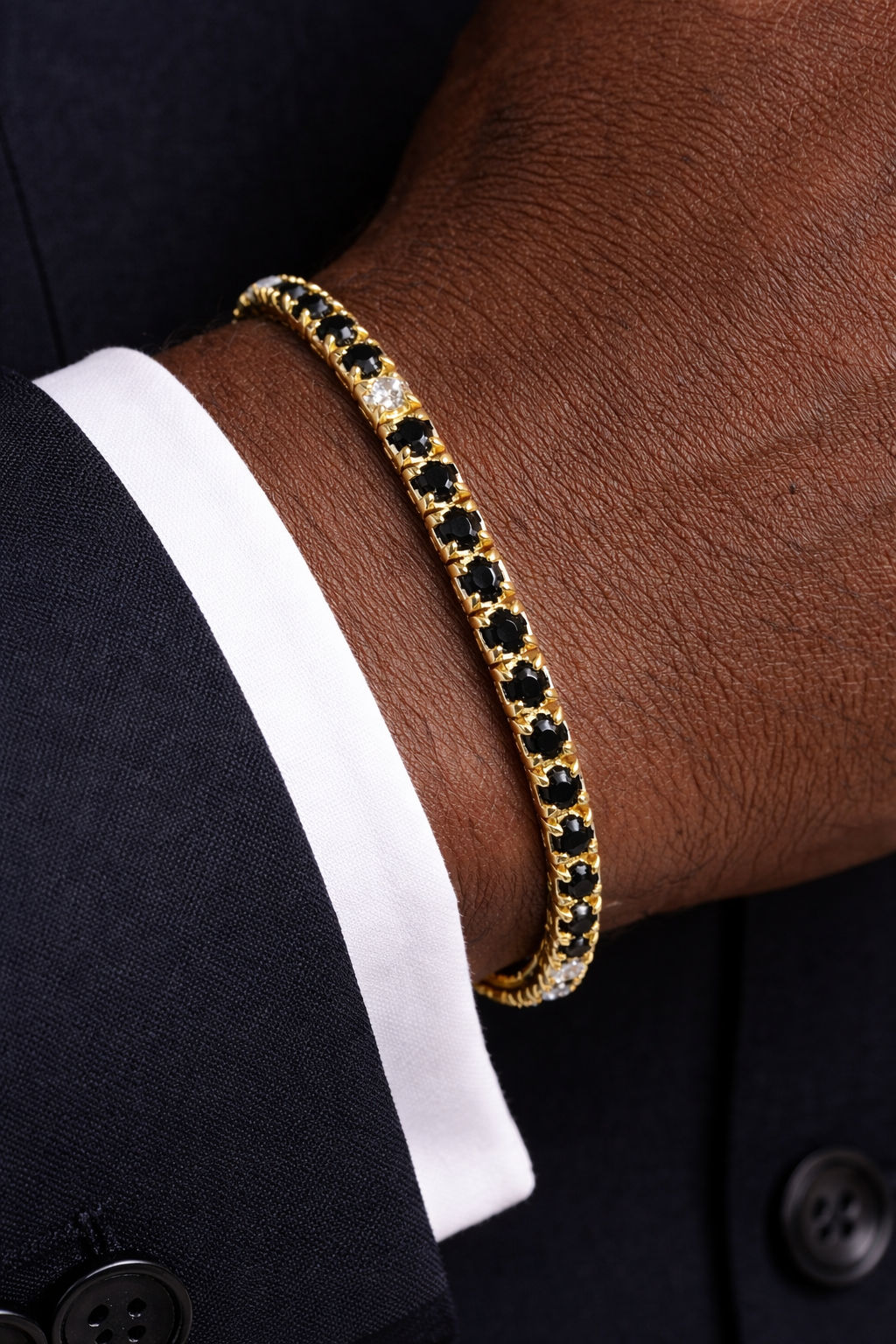 Bracciale Tennis con Diamanti Neri ct 6,05 e Diamanti Bianchi ct 0,48 in oro giallo 18kt (750) - Certificato Gem tech