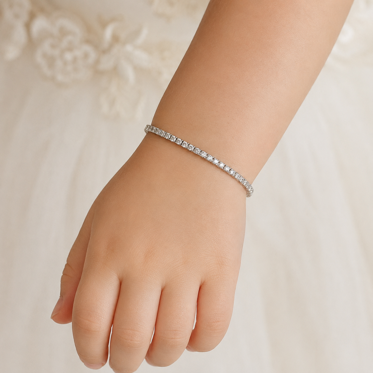 Bracciale Tennis "Baby" Astralia con diamanti ct 0,55 in oro bianco 18kt (750)