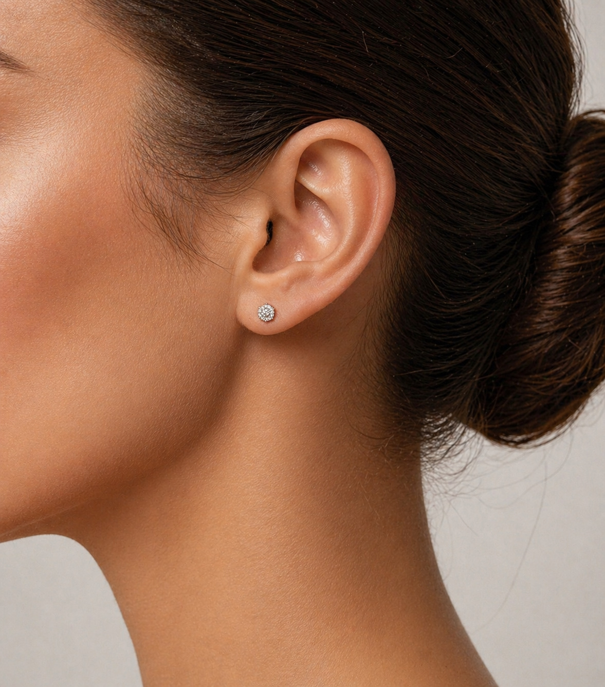 Orecchini magic con diamanti ct. 0,65 in oro bianco 18kt (750)