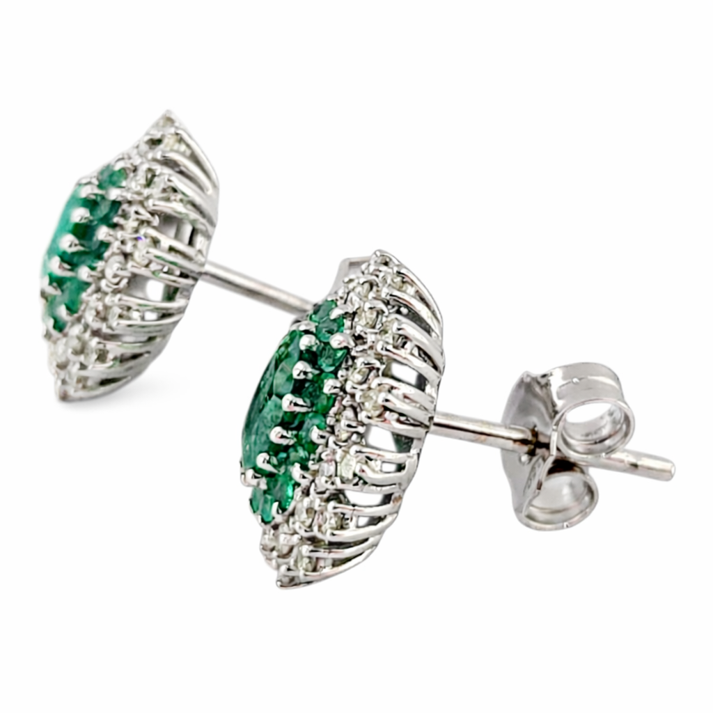 Orecchini con smeraldo ct 1,75 e diamanti ct 0,48  in oro bianco 18kt (750)