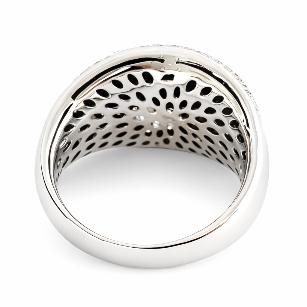 Anello bombato con pavè di diamanti ct 2.10 in oro bianco 18kt (750)