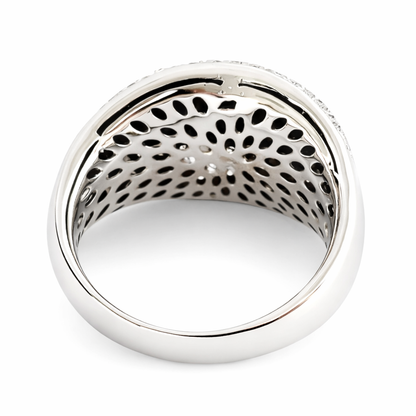Anello bombato con pavè di diamanti ct 2.10 in oro bianco 18kt (750)
