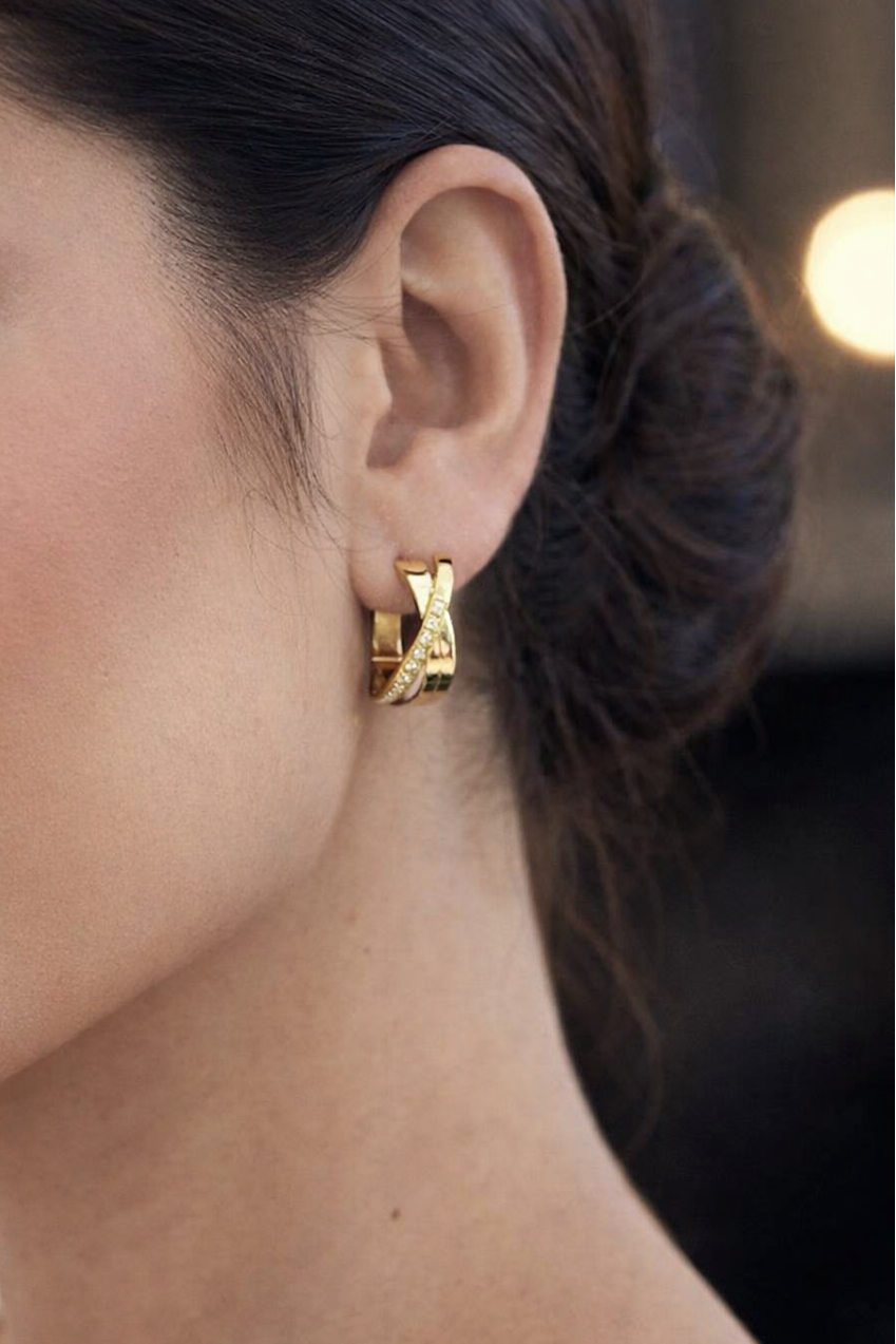 Orecchini a cerchio con diamanti bianchi ct 0,28 in oro giallo 18kt (750)