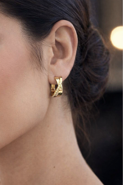 Orecchini a cerchio con diamanti bianchi ct 0,28 in oro giallo 18kt (750)