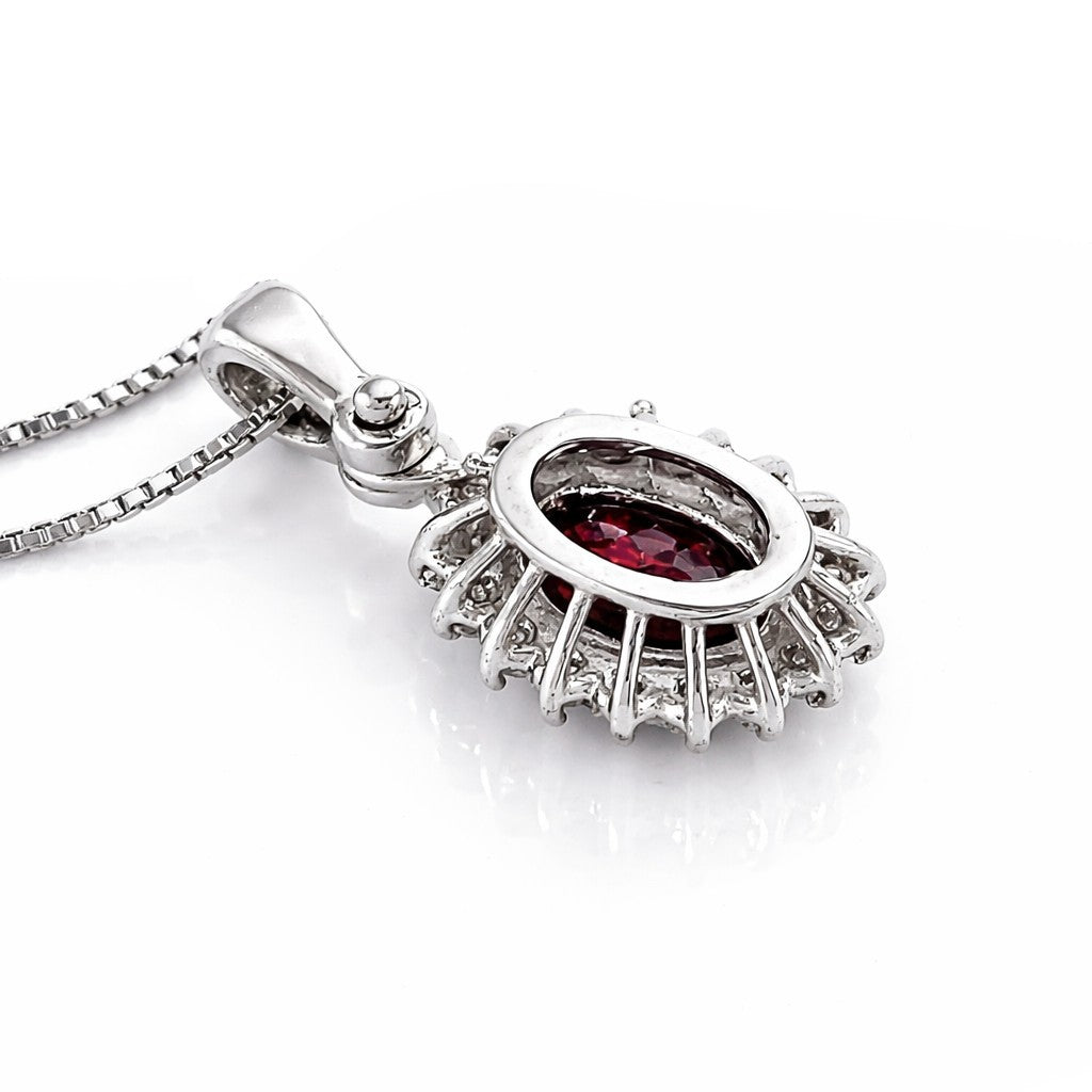 Collana con pendente Rubino ct 0,72 Diamanti ct 0,15 in oro bianco 18kt (750)