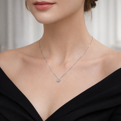 Collana con pendente punto luce magic tondo con Diamanti ct 0,21 in oro bianco 18kt (750)